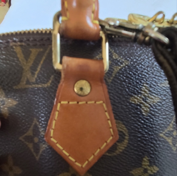 ✅️Authentic✅️ Alma PM - Picture 9 of 16